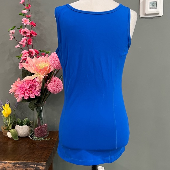 Bench Tank Top - Picture 4 of 10